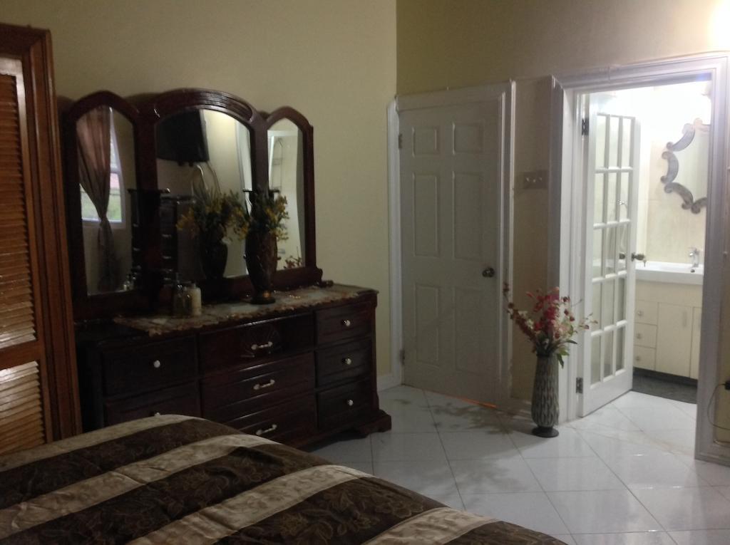 Cazwin Villas Montego Bay Esterno foto