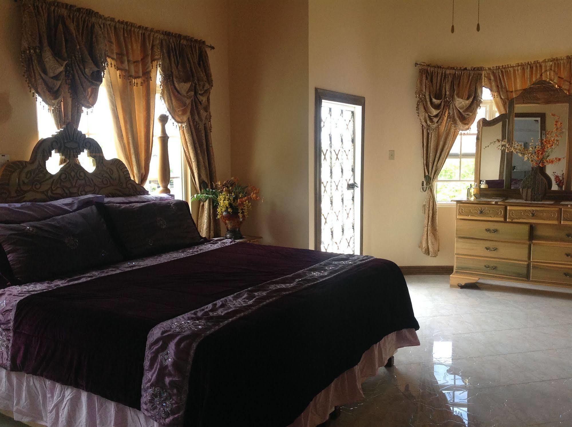 Cazwin Villas Montego Bay Esterno foto